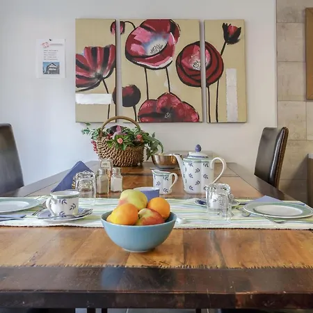 Bed & Breakfast Hulleste 3*