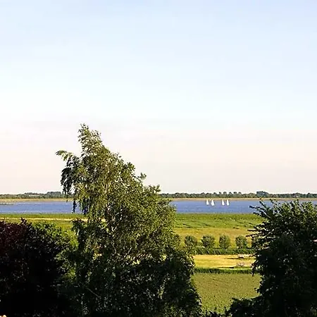 Bed & Breakfast Hulleste 3*