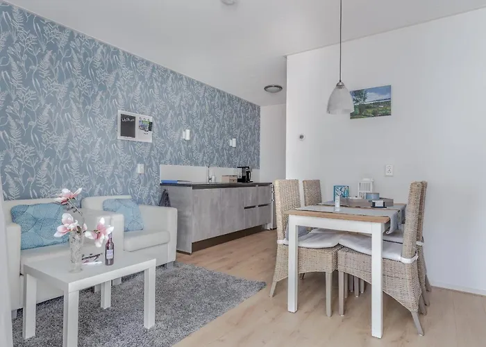 Hulleste לינה וארוחת בוקר