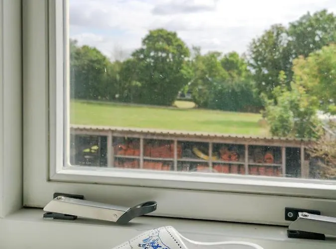 Oda ve Kahvaltı Hulleste 3*